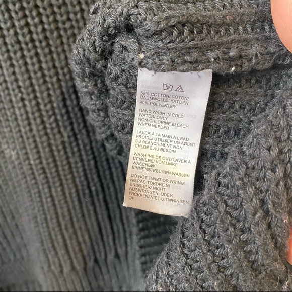 Lord and Taylor Black Crewneck Knit Pullover Sweater Women's Size Medium - Picture 3 of 5